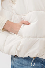 Load image into Gallery viewer, Go Get 'Em Puffer Vest-2 Colors Available