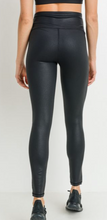 Load image into Gallery viewer, Pebble Foil Scale Full Length Leggings