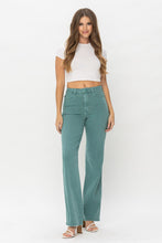 Load image into Gallery viewer, Turnin' Heads 90's Straight Leg Jeans