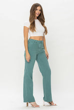 Load image into Gallery viewer, Turnin' Heads 90's Straight Leg Jeans