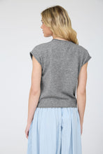 Load image into Gallery viewer, Willow Raw Edge Button Up Top