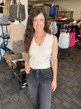 Load image into Gallery viewer, Keigan V-neck Front Pocket Tank