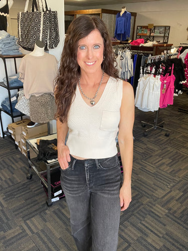 Keigan V-neck Front Pocket Tank