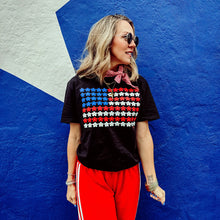 Load image into Gallery viewer, Daisy USA Graphic Tee