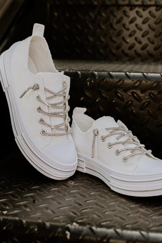 Aman White Sneakers