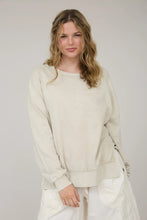 Load image into Gallery viewer, Simple Living Long Sleeve Top
