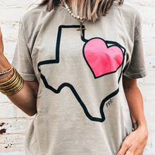 Load image into Gallery viewer, Texas Heart Graphic Tee