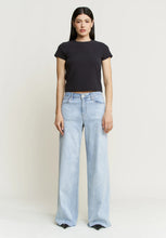 Load image into Gallery viewer, Signature Look Wide Leg Jeans