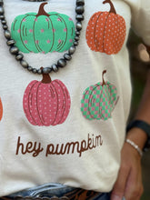 Load image into Gallery viewer, Hey Pumpkin Graphic Tee