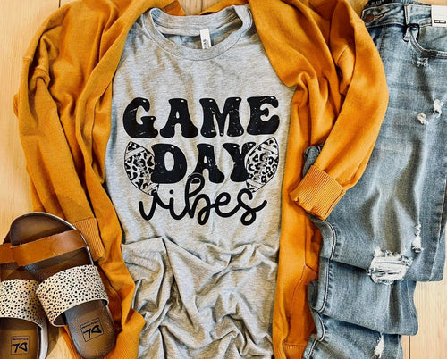 Game Day Vibes Graphic Tee