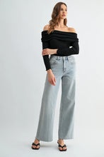 Load image into Gallery viewer, Studded Sweatheart Wide Leg Jeans