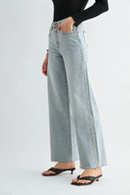Load image into Gallery viewer, Studded Sweatheart Wide Leg Jeans