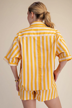 Load image into Gallery viewer, Set The Trend Striped Set