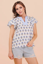 Load image into Gallery viewer, Focus on Floral Top