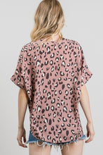 Load image into Gallery viewer, Mauve Leopard Short Sleeve Top