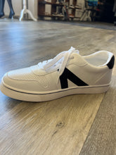 Load image into Gallery viewer, Krew Black Mia Sneakers