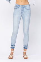 Load image into Gallery viewer, Cass Judy Blue Tie Dye Skinny Jeans