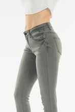 Load image into Gallery viewer, Abilene Mid Rise Super Skinny Jeans