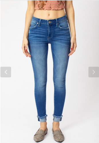 Gemma KanCan Mid Rise Skinny Jeans