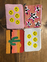 Load image into Gallery viewer, Beaded Coin Purses-Multiple Prints Available