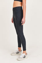 Load image into Gallery viewer, Textured Star Black Full Length Leggings