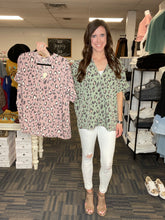 Load image into Gallery viewer, Leopard Lovin&#39; Top-2 Colors Available