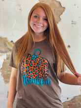 Load image into Gallery viewer, Thankful Glitter Pumpkin Graphic Tee