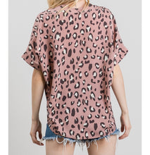 Load image into Gallery viewer, Leopard Lovin&#39; Top-2 Colors Available